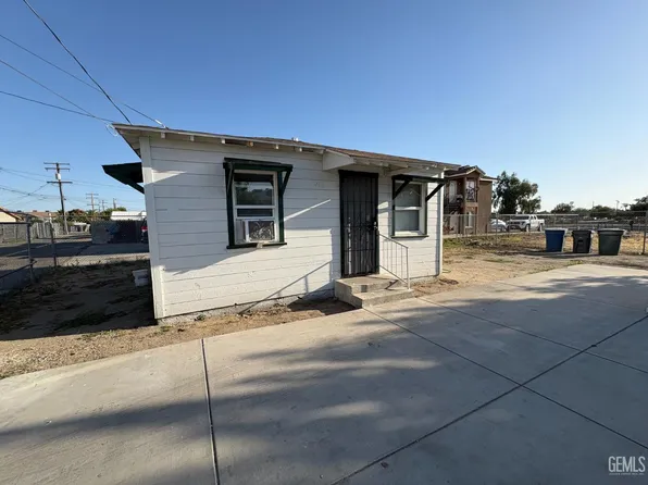 316 Fremont St, Delano, CA 93215