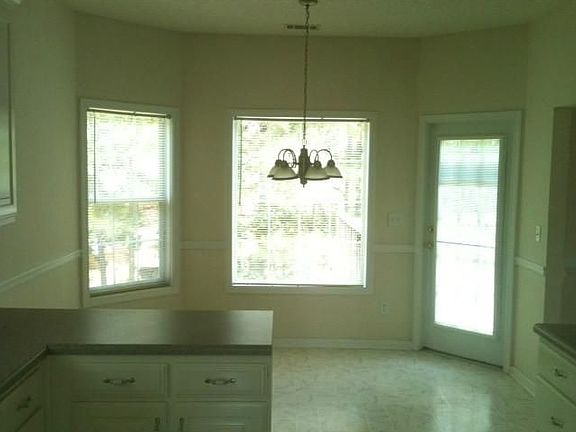 5th image of 460 Madeline Rose Ct