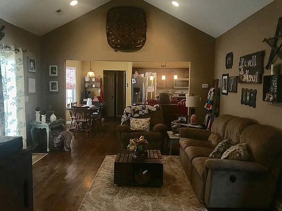 4th image of 113 Cedar Hollow Ct