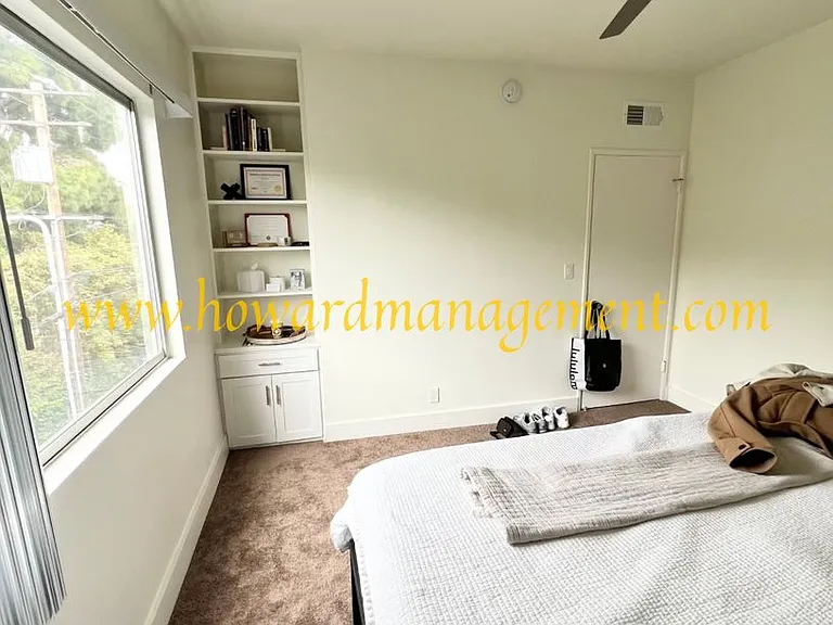 537 San Vicente — Photo 14
