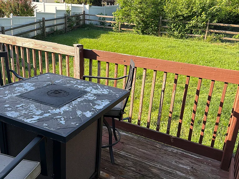 15 Hardy Rd — Photo 9