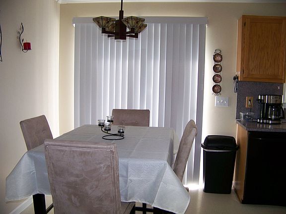 5th image of 149 Woodbridge Dr