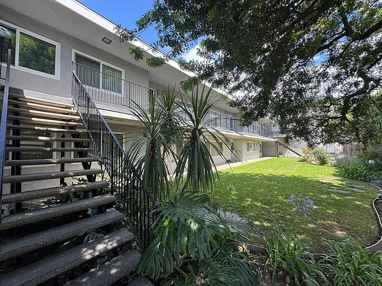 73 Esperanza Ave — Photo 23