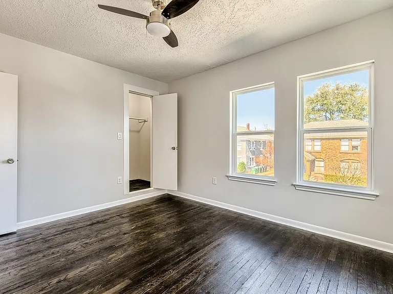 519 W Clay St #2 — Photo 15