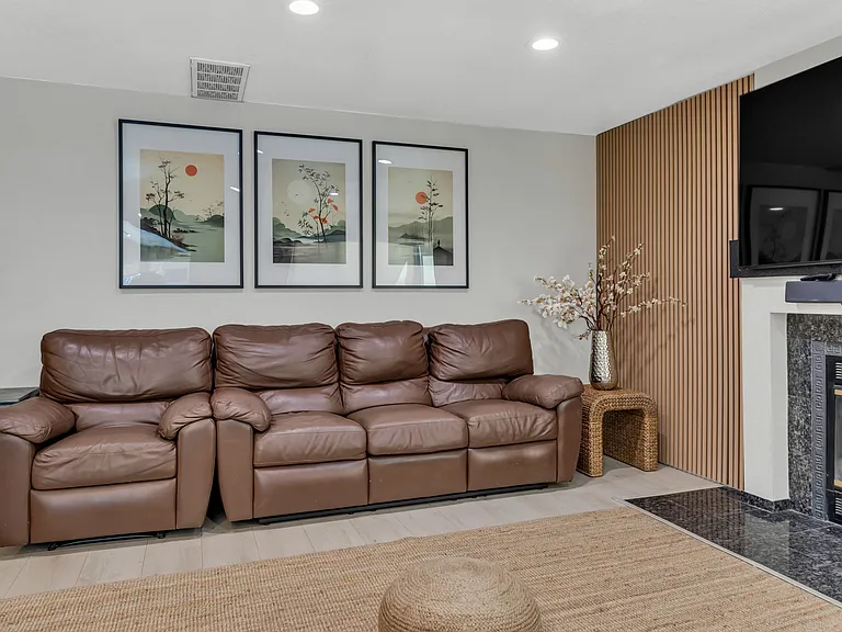 8024 Caymus Dr — Photo 42