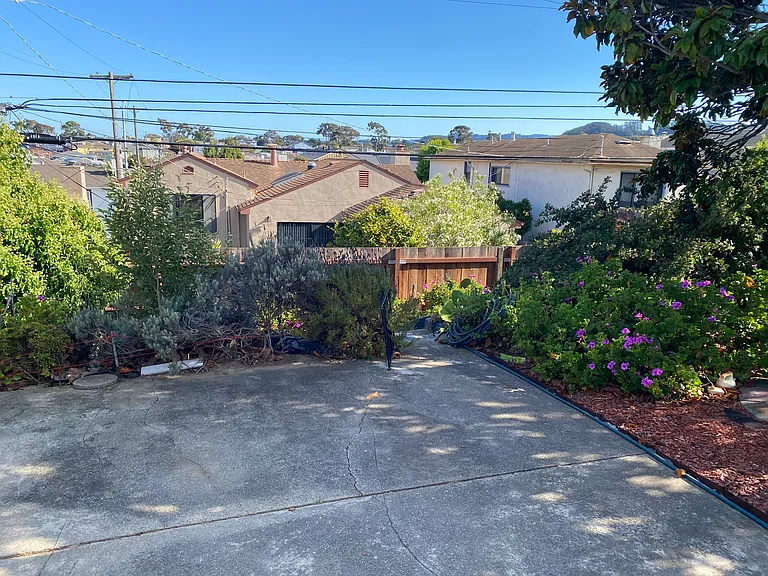 Northwood Dr — Photo 13
