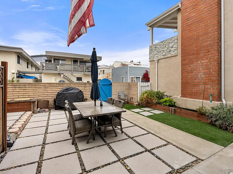 211 Cypress St #1/2 — Photo 27