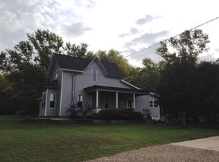 W7745 Teeter Rd, Poynette, WI 53955