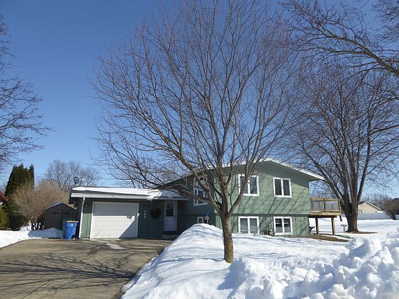 2nd image of 745 Caleta Pl
