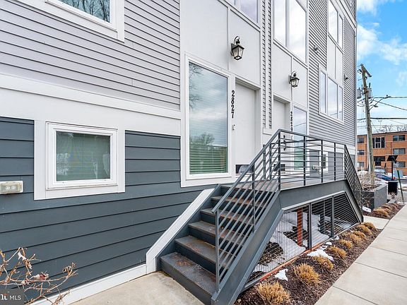 4th image of 2827 24th Rd S