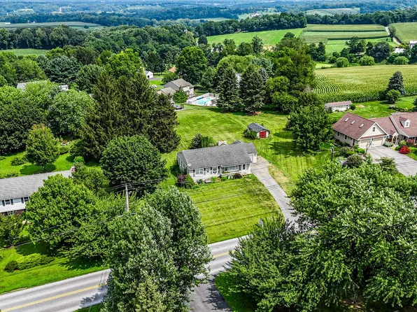 1858 White Oak Rd, Strasburg, PA 17579
