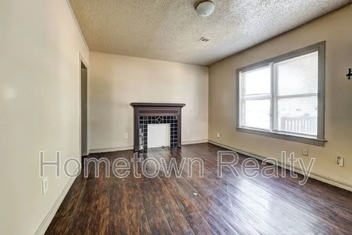 3600 W Park Pl Photo 1