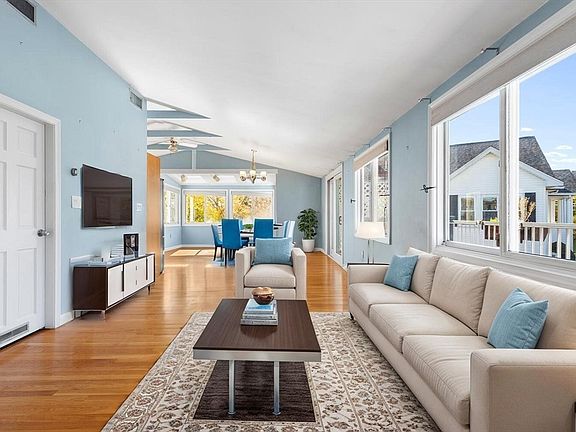 3rd image of 87 Templeton Pkwy #3