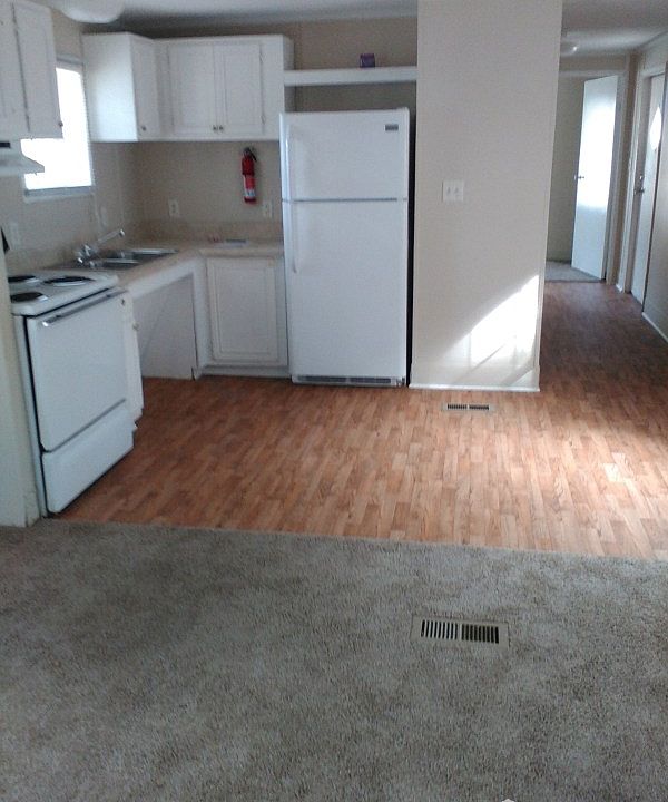 2nd image of 1410 Bartley Ct