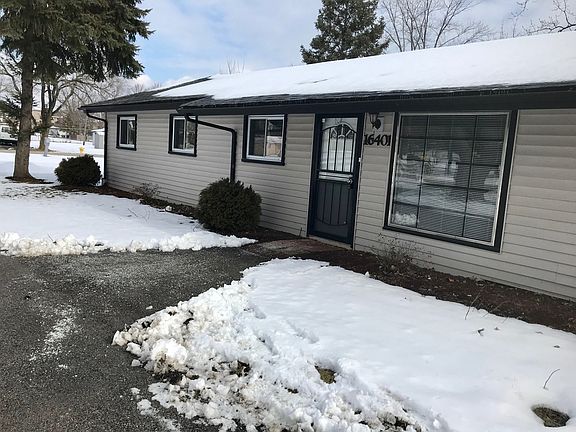 3rd image of 16401 89th Ave