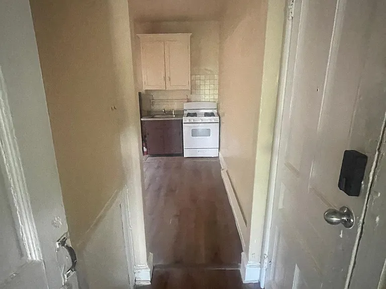 4708 Hazel Ave #2F — Photo 7