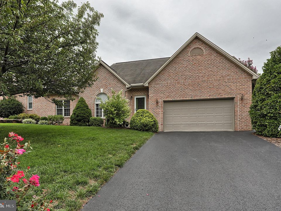 1st image of 8 Windsor Way #L-0085