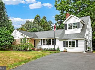 11 Tudor Ln, Yardley, PA 19067