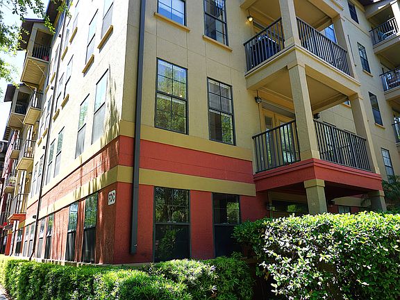 3rd image of 911 N Orange Ave APT 216