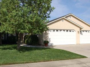 863 Fountain Cir, Redding, CA 96003