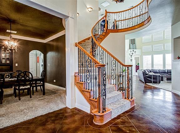 5th image of 1620 High Valley Ln