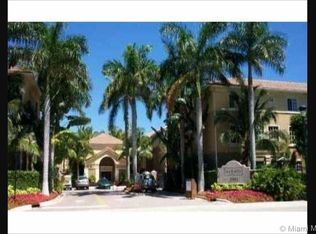 2881 NE 185th St APT 105, Aventura, FL 33180