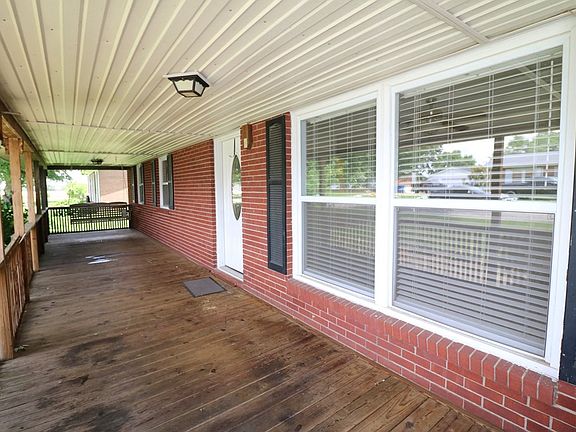 2nd image of 135 Nancy Ave