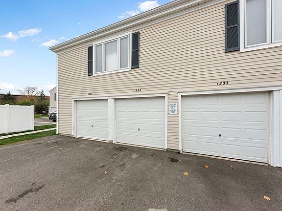 2nd image of 1200 Cove Dr #225C