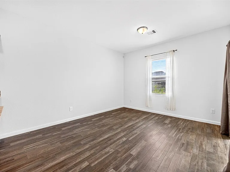 1024 Banyon Tree Ln — Photo 27