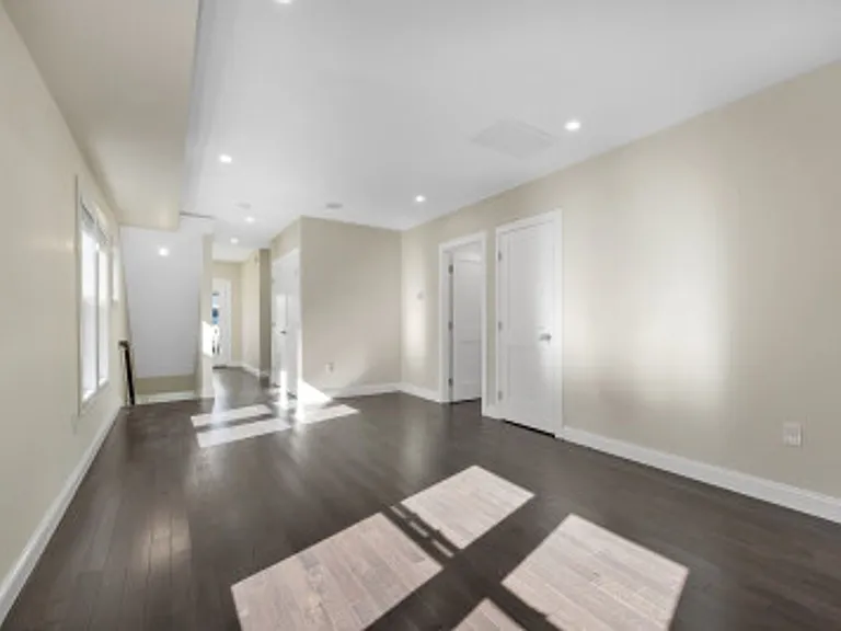 43 Wright Ave #2 — Photo 5