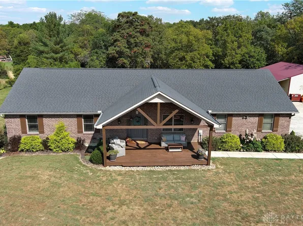 8338 Gustin Rider Rd, Blanchester, OH 45107