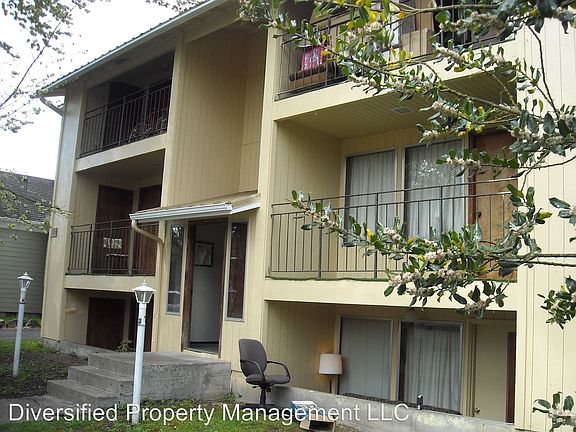 2nd image of 222 NW 14th St APT 6