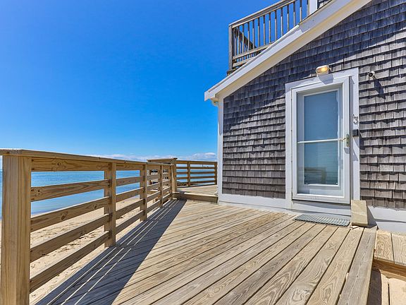 3rd image of 538 Shore Road Unit 3