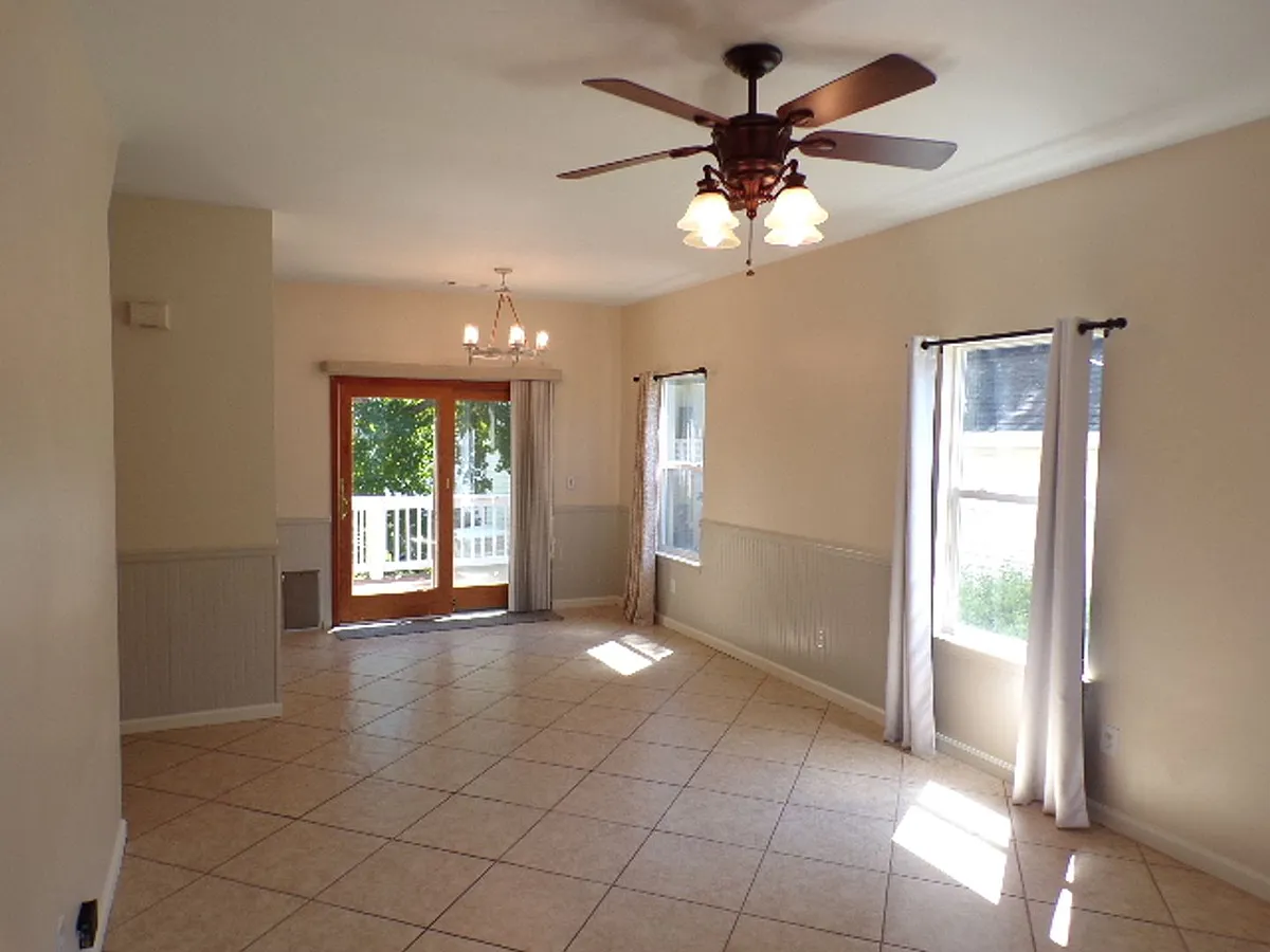 Building Photo - 35 Bellhaven Way