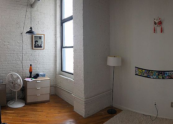3rd image of 57 Thames St APT 3M