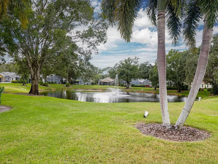 7234 Eleanor Cir #203 — Photo 30