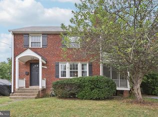 834 N Woodrow St, Arlington, VA 22203