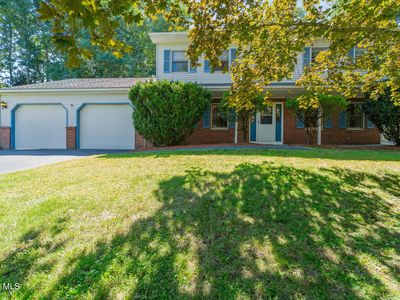 2 Keystone Commons, Ballston Lake, NY, 12019