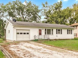617 Meadow Ln, Le Roy, IL