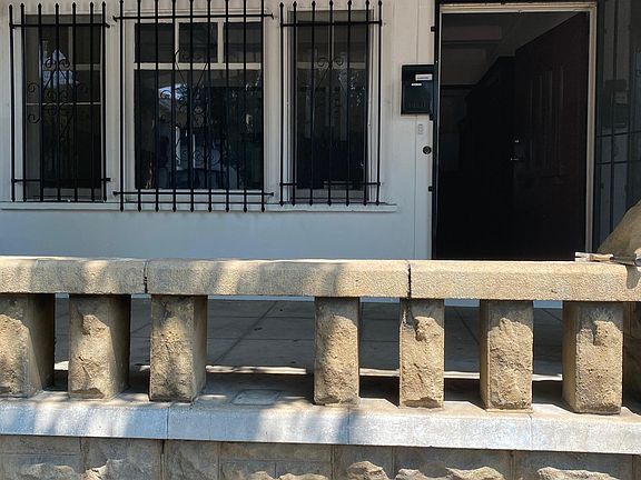 2nd image of 1653 W 11th Pl