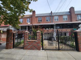 657 Autumn Ave, Brooklyn, NY 11208