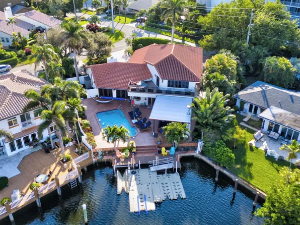 907 Hyacinth Drive, Delray Beach, FL 33483