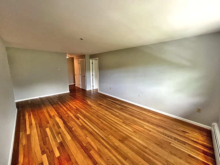 45 Maynard St #15 — Photo 16