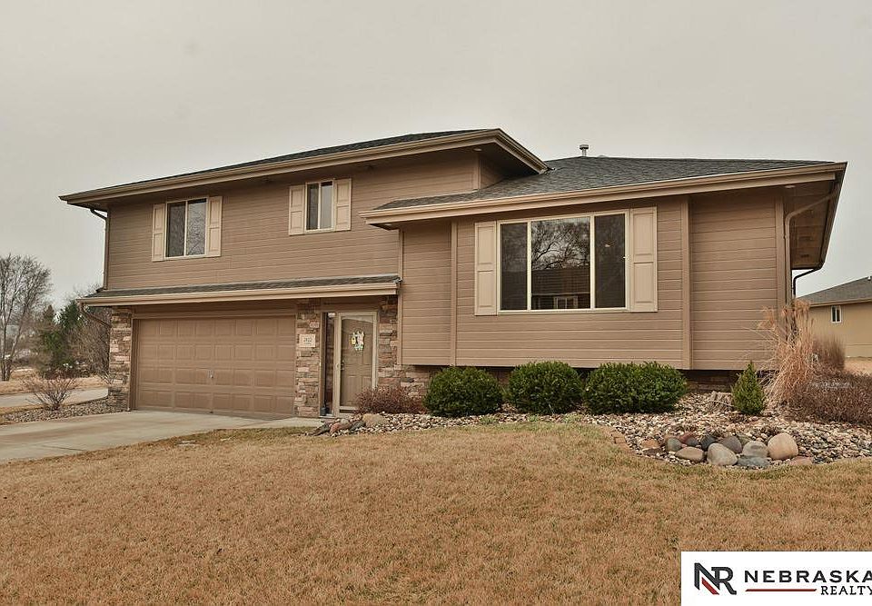 1st image of 2612 N 189th St