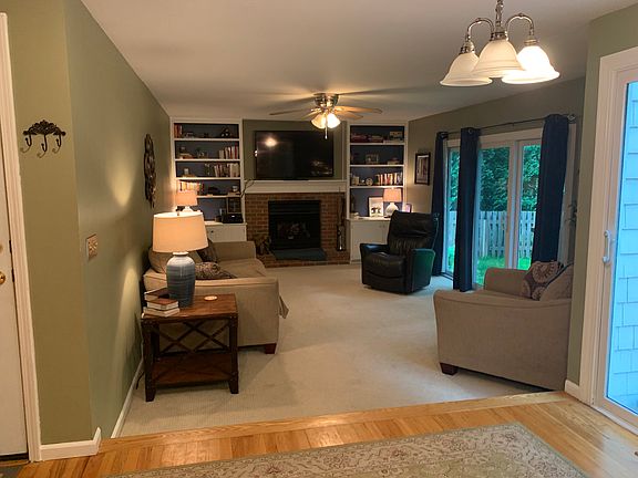 3rd image of 3443 Stanford Dr