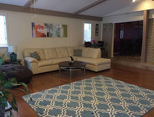 2nd image of 39898 Spitz Dr