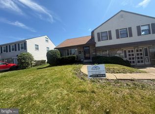 8027 Narvon St, Philadelphia, PA 19136