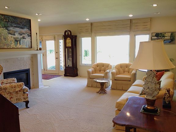 3rd image of 109 Pampas Ln