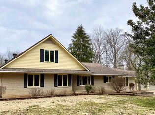 602 Orchard Ln, Huntingburg, IN 47542
