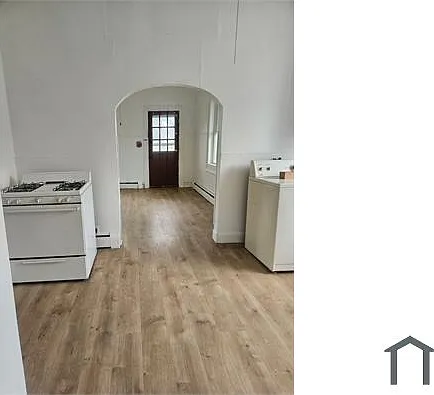164 Curtis St #1F — Photo 1